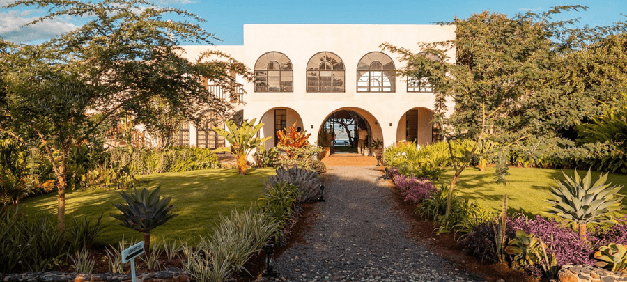 Mawe Manyara Best View Lodge.png