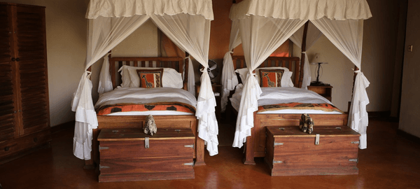 twin beds